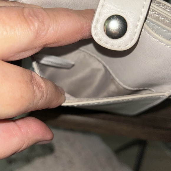 Save the Girls Touchscreen Phone Case or Crossbody with RFID Gray. NWOT - Picture 8 of 11